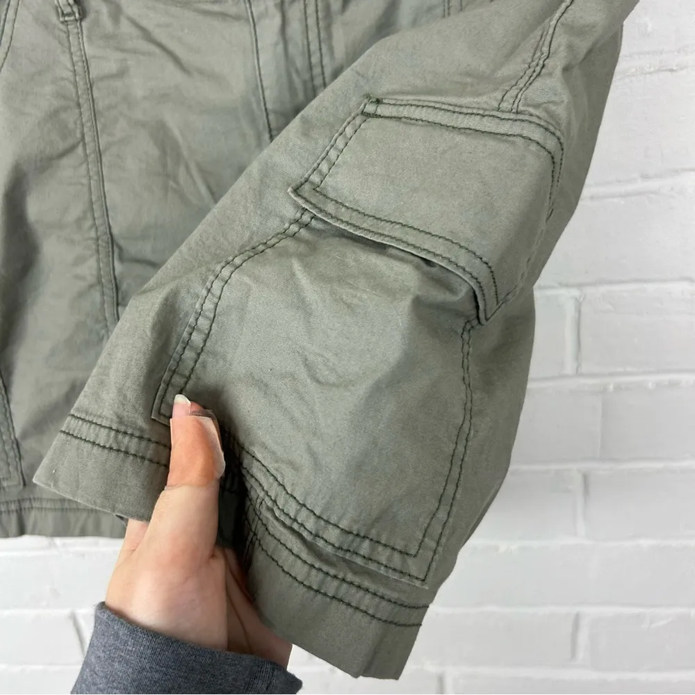 NWT Hollister Green Cargo Utility High Rise Mini Skirt Size L - Image 6