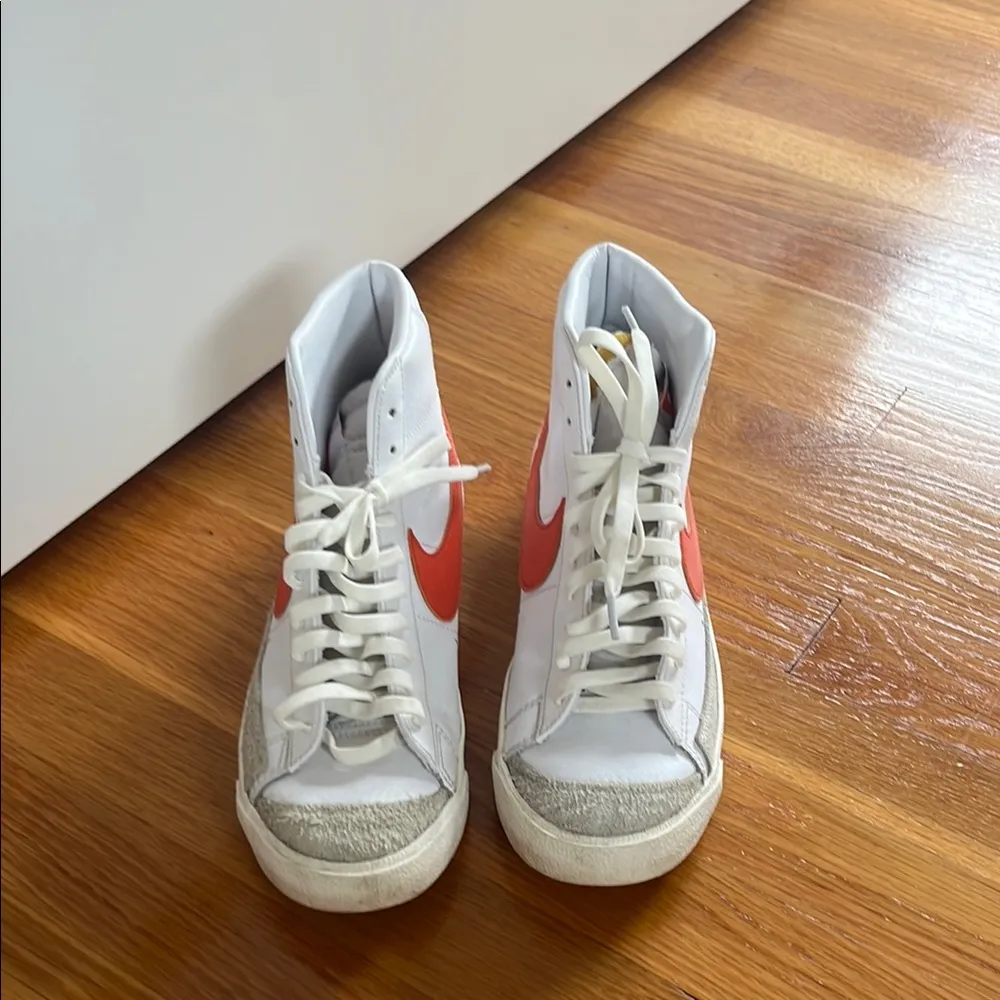 Nike Blazer Mid ‘77 Vintage Red Swoosh High Top Sneaker Shoe Size 8/ Women 9.5 - Image 2