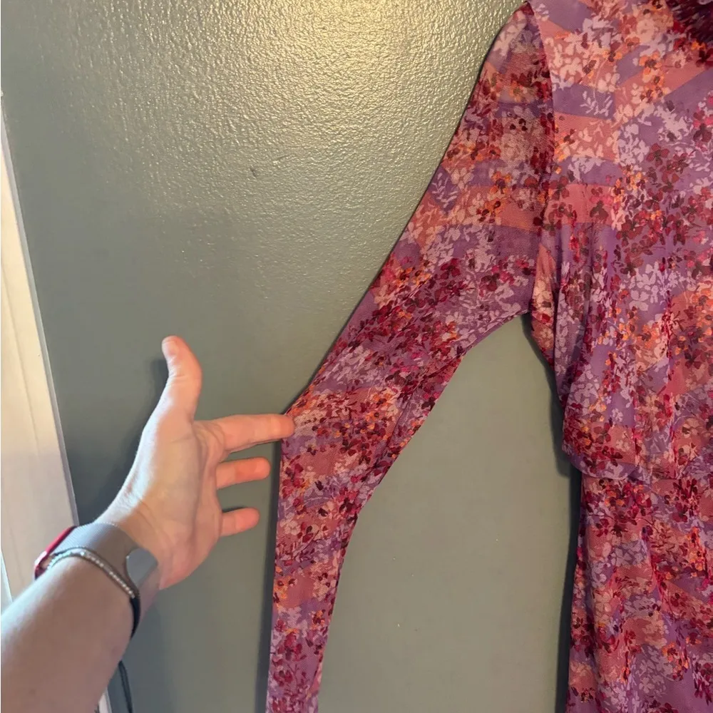 Laundry by Shelli Segal Long Sleeve Floral Chiffon Dress​ - Image 9