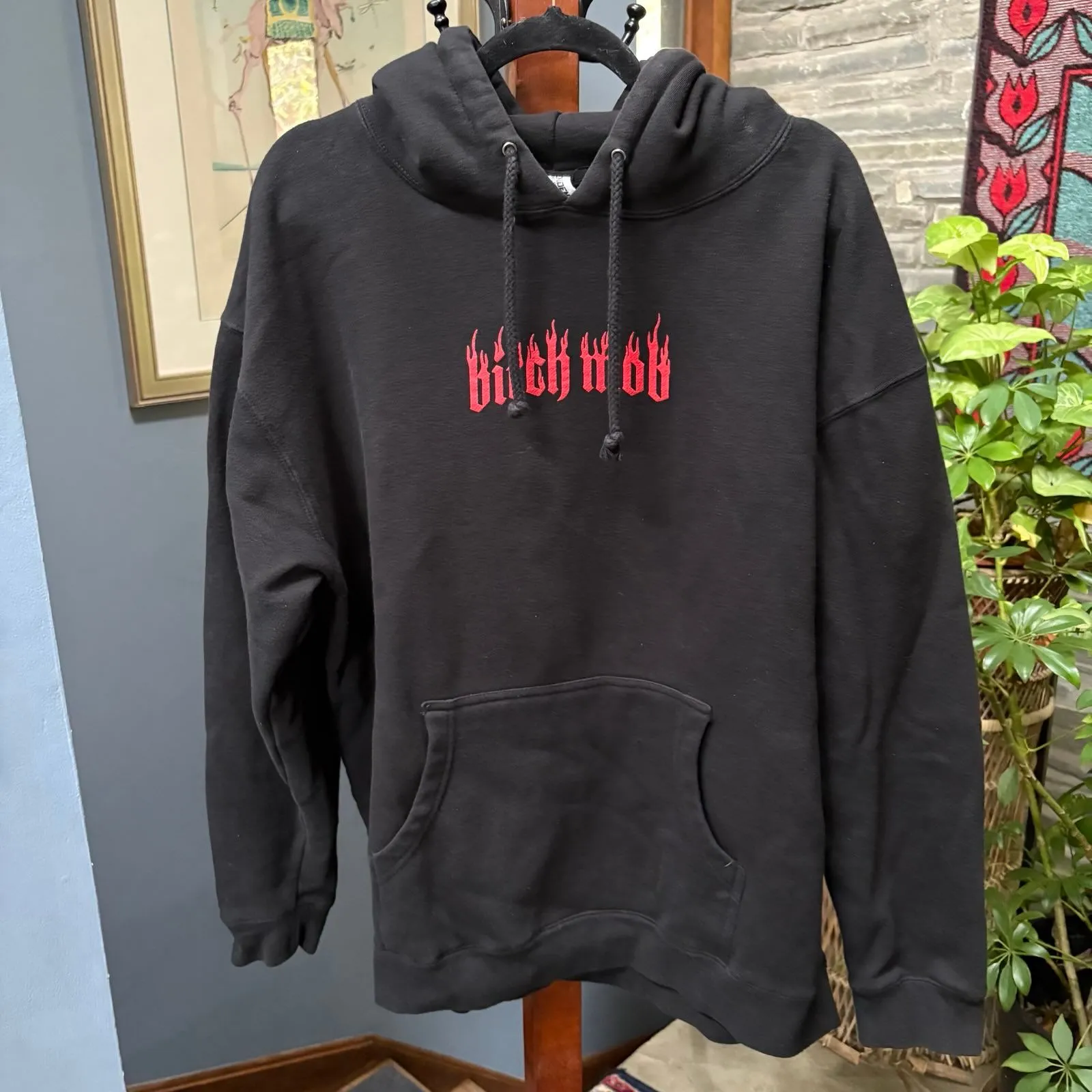 Married to the Mob MTTM B!tchMob Flames Hoodie Sweatshirt Black size XL, Unisex - Image 2