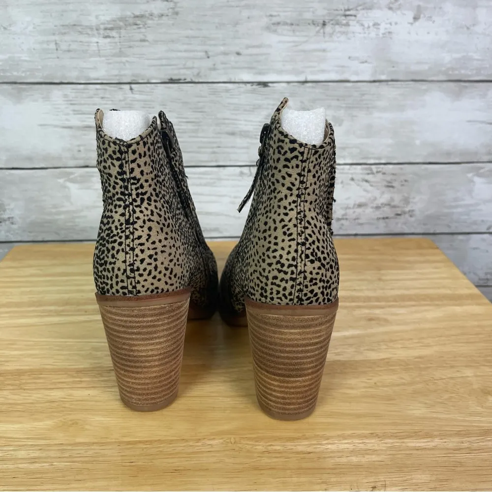 Mia Tracee Leopard Print Ankle Boots Size 6W - Image 4