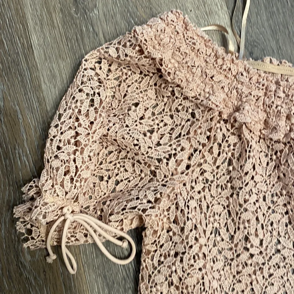 Zara Basic Collection Lace Short Sleeve Blouse Size XS - Image 2