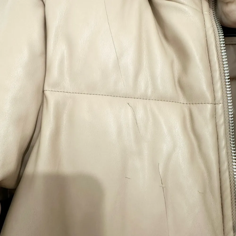 Levi’s Quilted Water Resistant Hooded Parka In Biscotti tan long puffer - Image 2