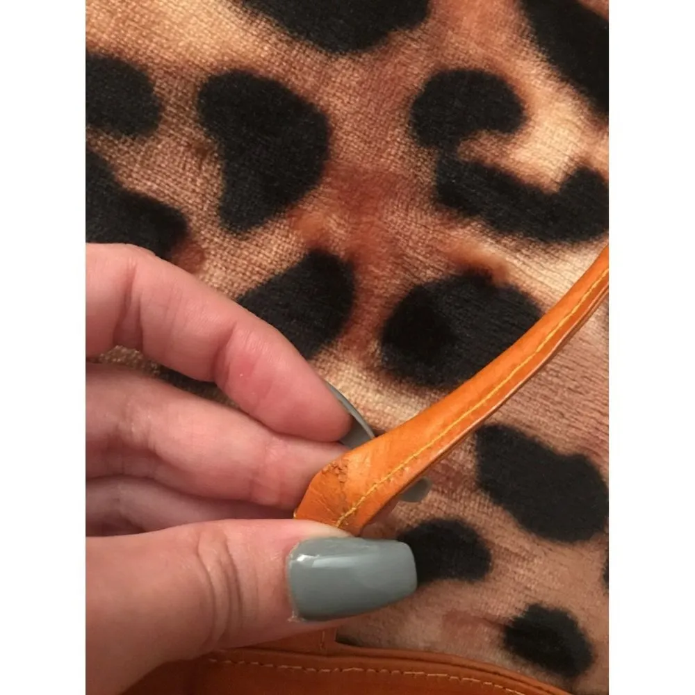 Brown Paraguay hand - Image 9