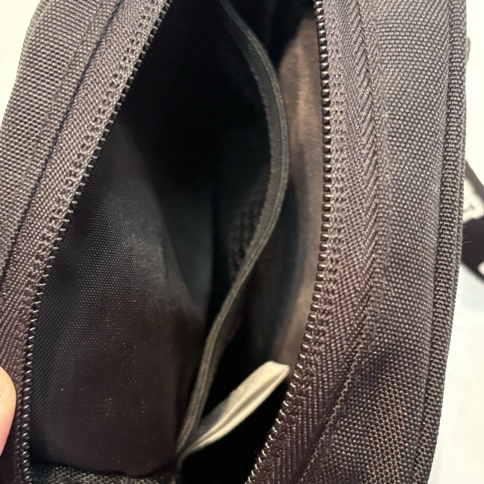 Victoria’s Secret PINK Crossbody Bag Black - Image 4