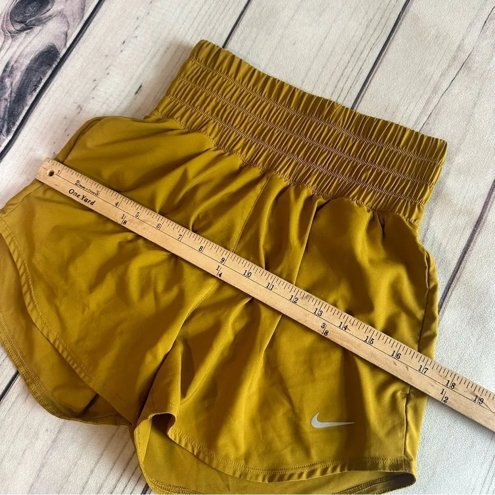 Nike Women’s High-Waisted Running Gym Shorts Size XS Mustard/Gold Lined - Image 7