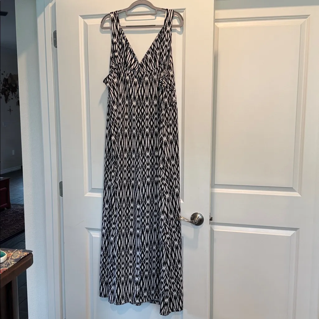 Beverly Drive 3X Maxi Sun Dress Black - Image 2