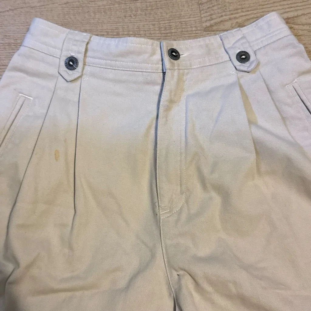 Liz Claiborne LizSport high-waisted shorts size 6, vintage pleated khaki 100% co - Image 2