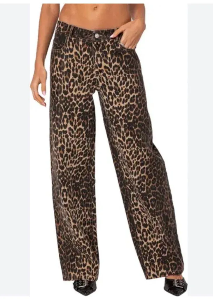 EDIKTED Print Straight Leg Jeans Size Medium - Image 2