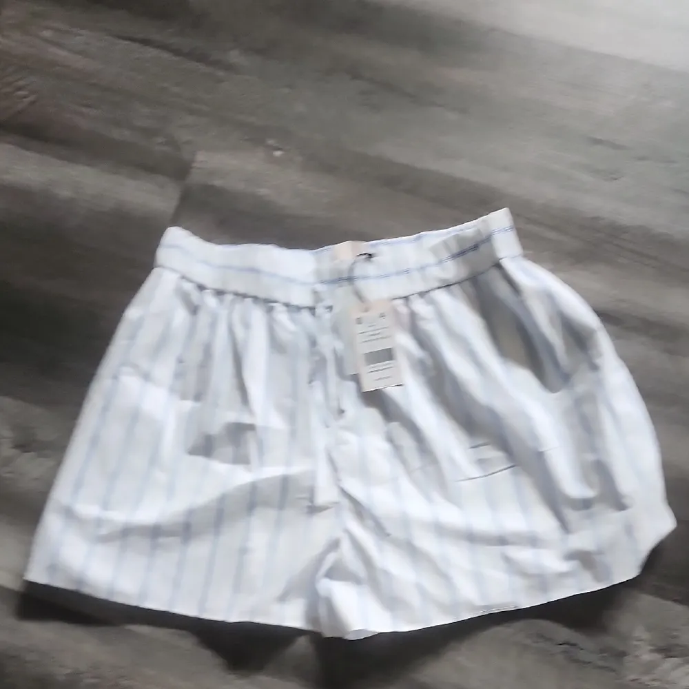 Cinq a Sept Sammy Striped Jacques Shorts in White and Blue Size L - Image 6