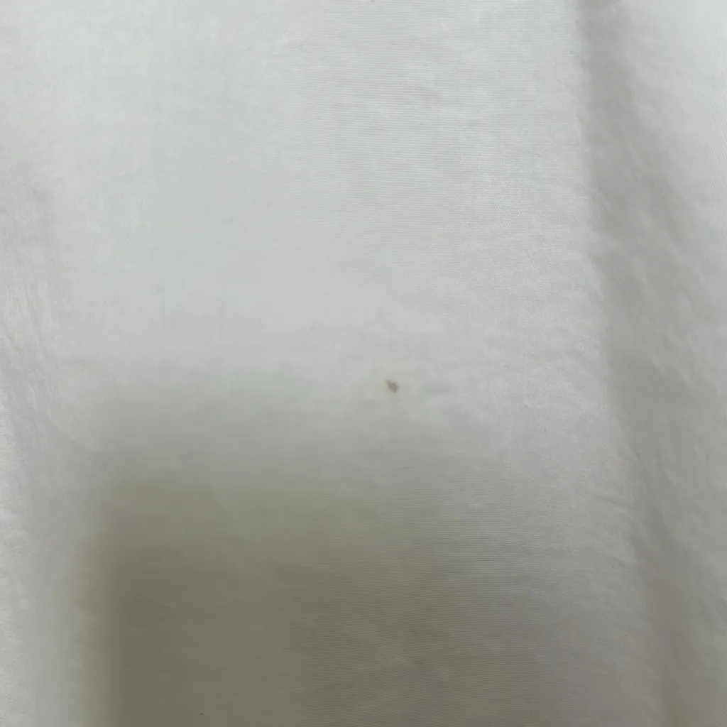 White button down blouse with embroidery sleeves Size M - Image 4