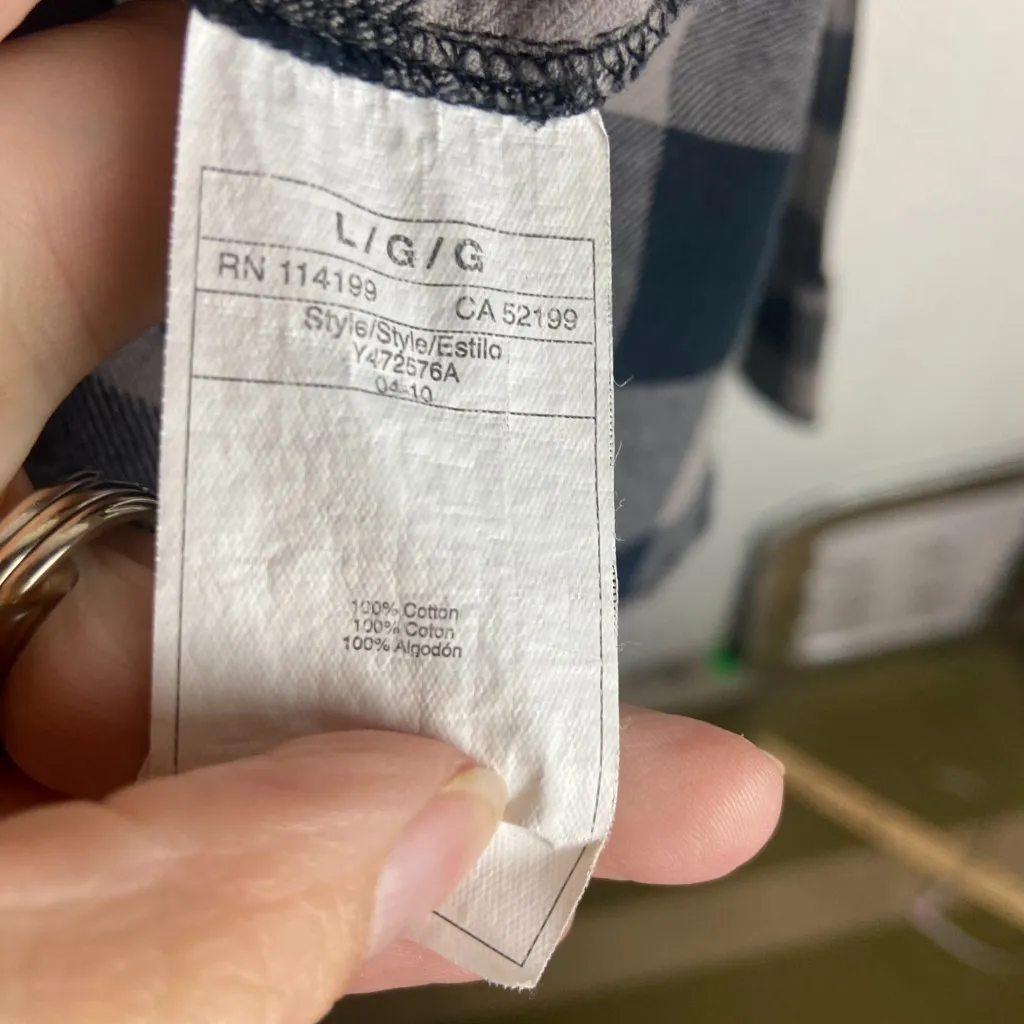 Roxy Size Large Flannel Gingham Plaid Button Down Shirt Grey Black Grunge Fall - Image 3