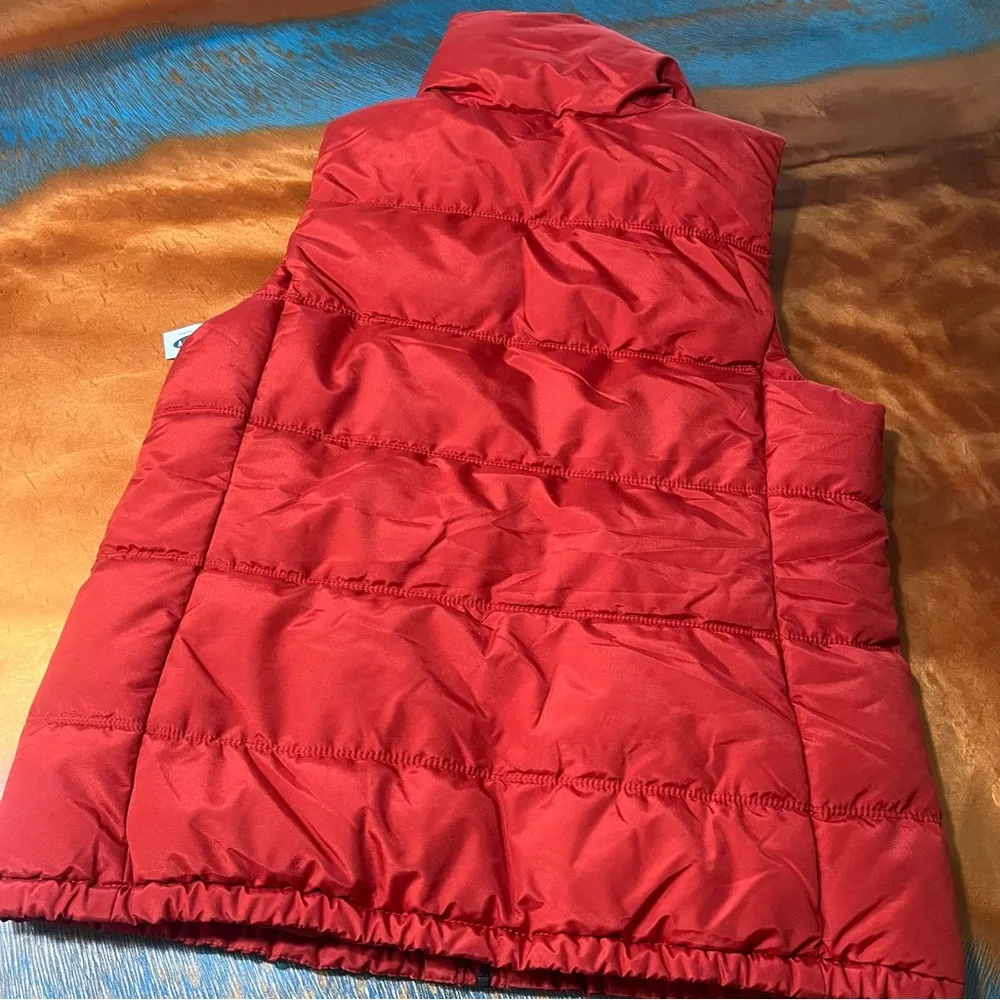 NWT Old Navy Red Puffer Vest Large - Image 2