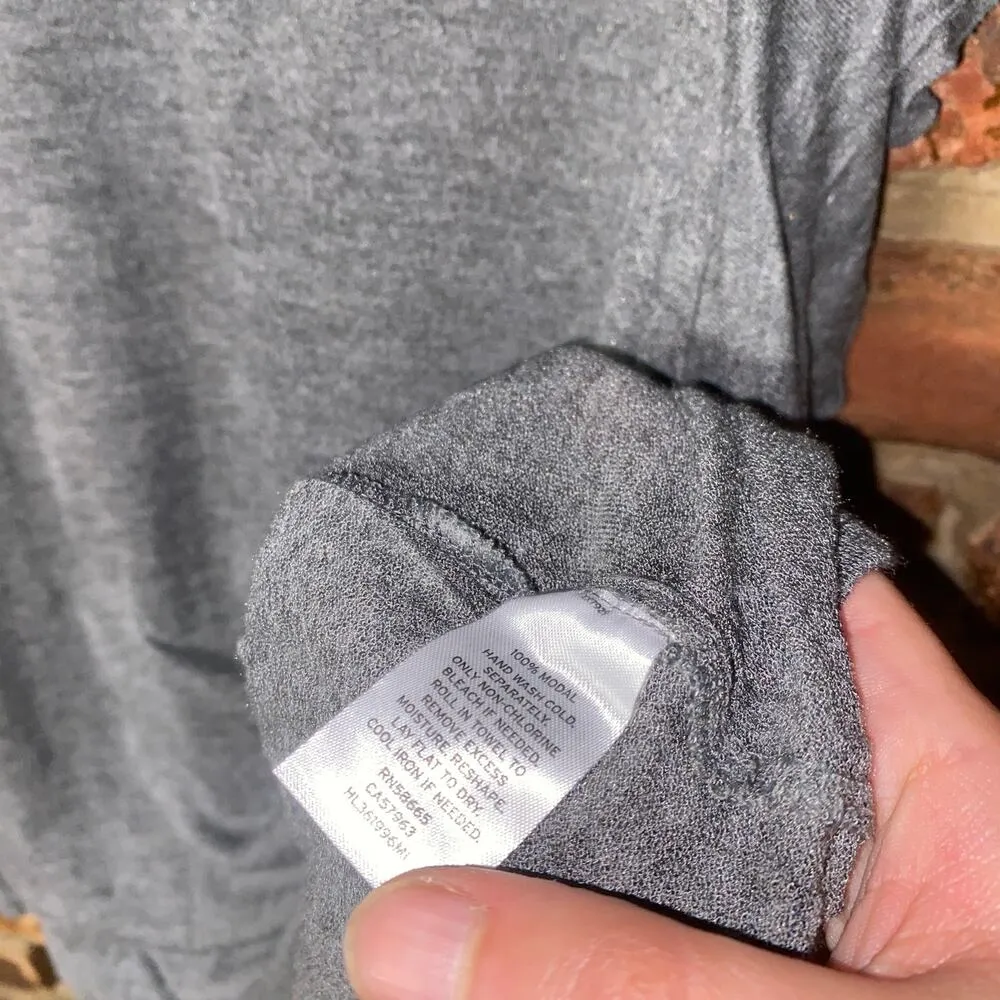 Hinge Short Sleeve Gray Ruffle Side Top Women's Size Medium - Image 4