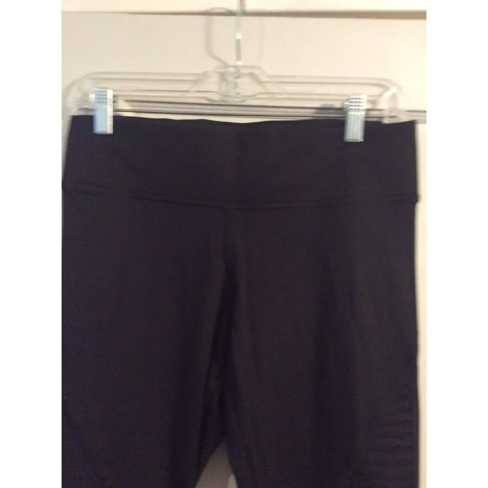 Victoria's Secret PINK Ultimate Capri Leggings Black Side Netting Size Medium M - Image 2