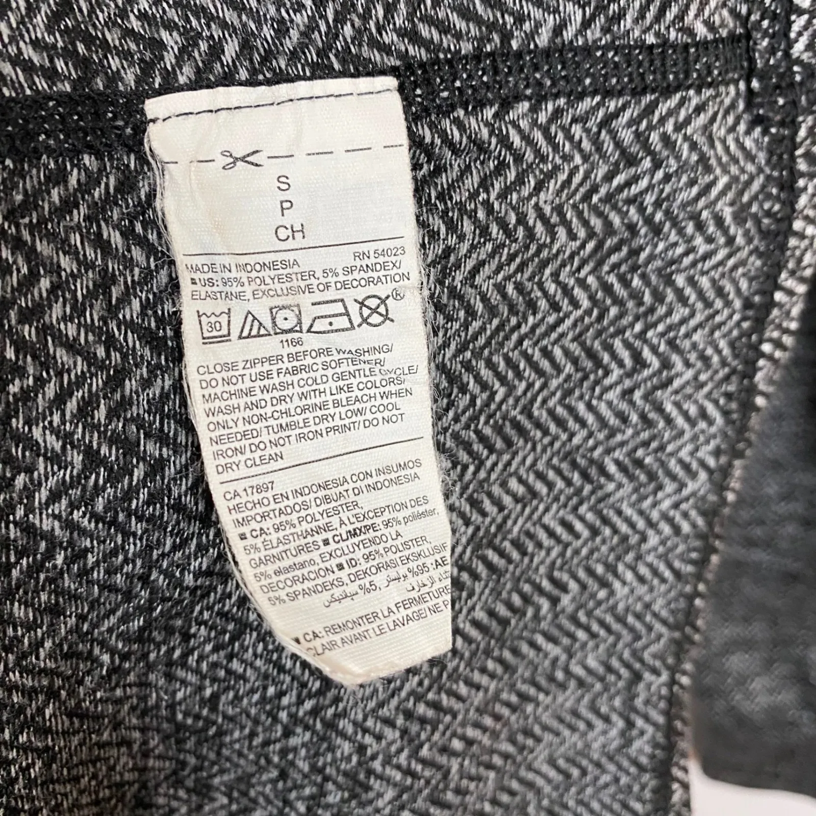 Old‎ Navy Active Zip Up Herringbone Jacket Women's Small Go Dry Gray Size undefined - Image 7