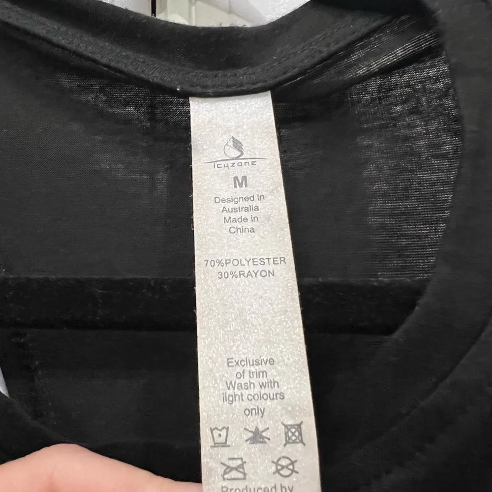 Icyzone Black Tank Top Size Medium - Image 3
