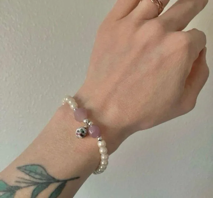 “Meredith” Purple Pearl Bracelet Stretch Elastic Floral Bead Classic - Image 8