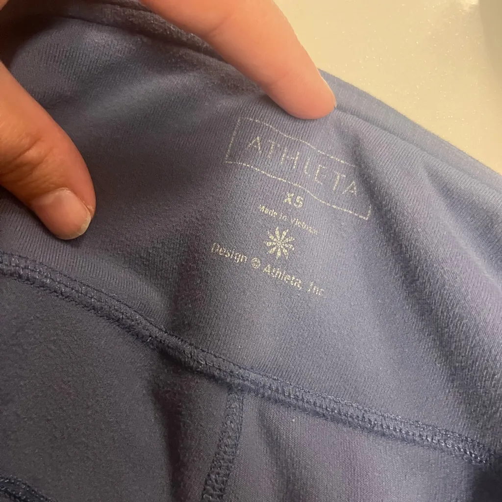 Athleta Dipper Bicycle Shorts Purple Size XS - Image 9