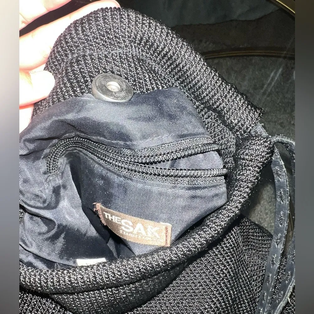The Sak Elliott Lucca Knitted Bag Black Crochet Lined Pockets 9x10x4 Small - Image 2