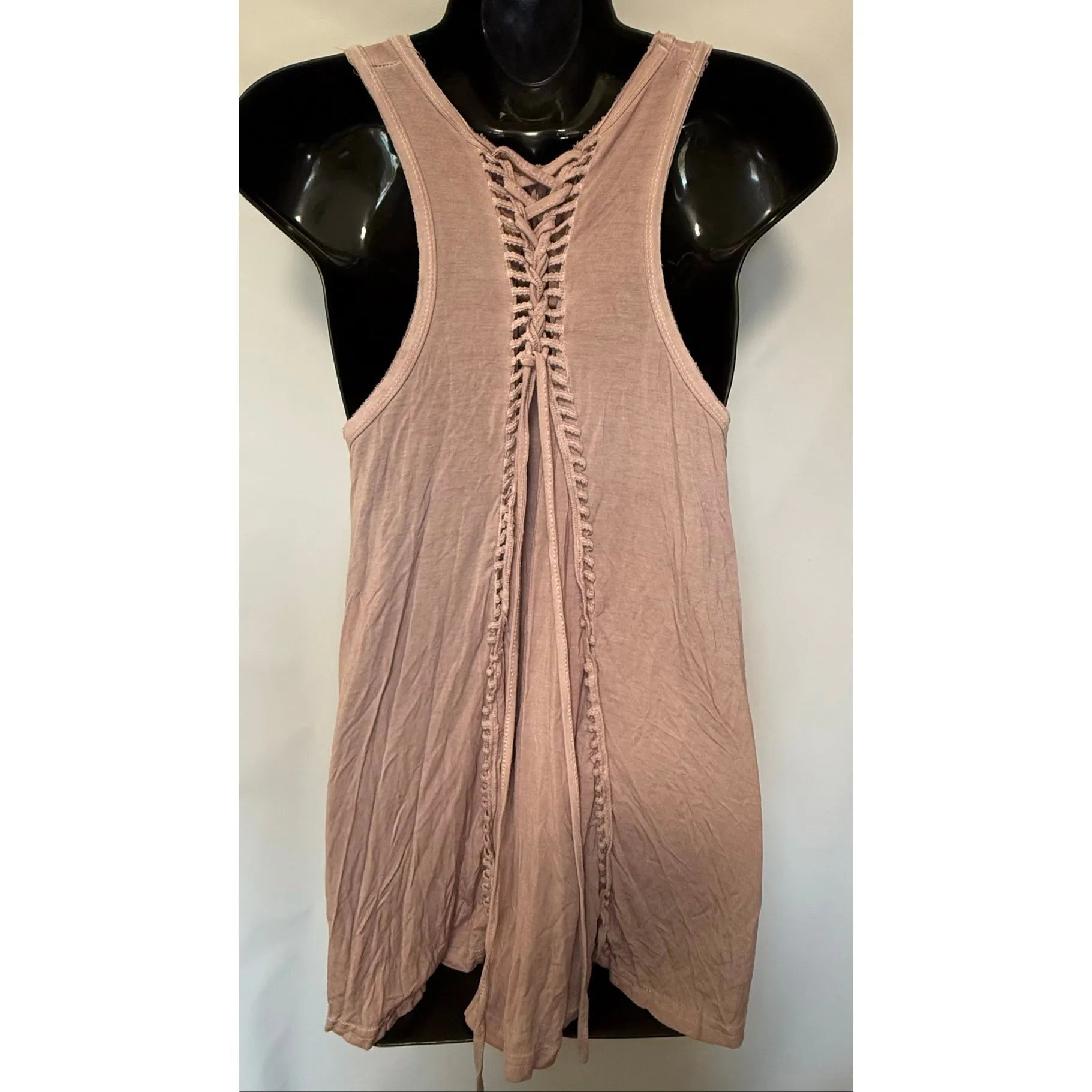 Pol Women top color blush lace up back detail size small - Image 3