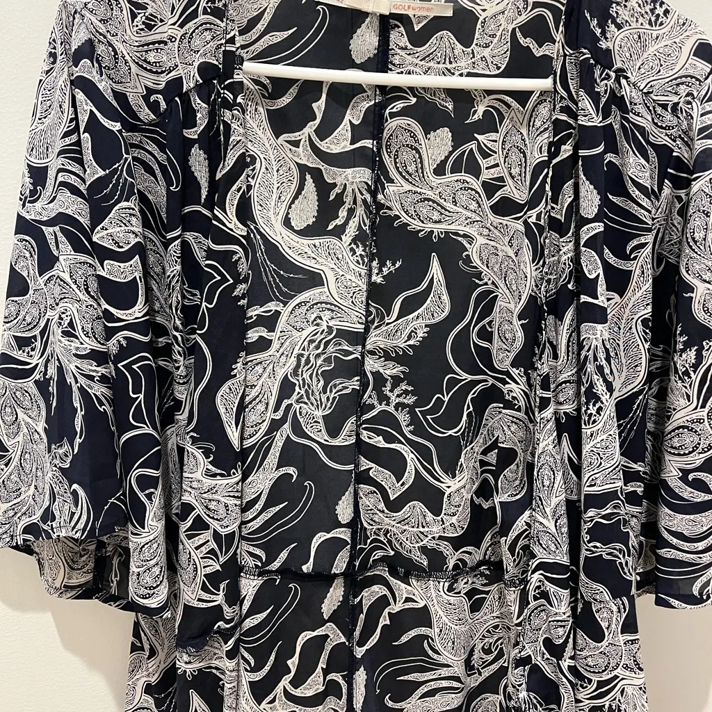 Blue and White Patterned wrap dress slight sheer Black Size M - Image 2