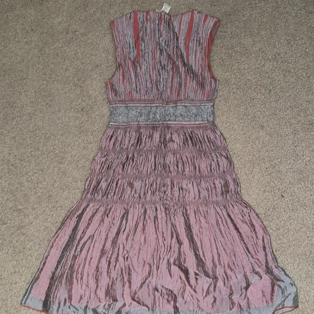 Beautiful Grey/Peach Iridescent Dress - Image 2