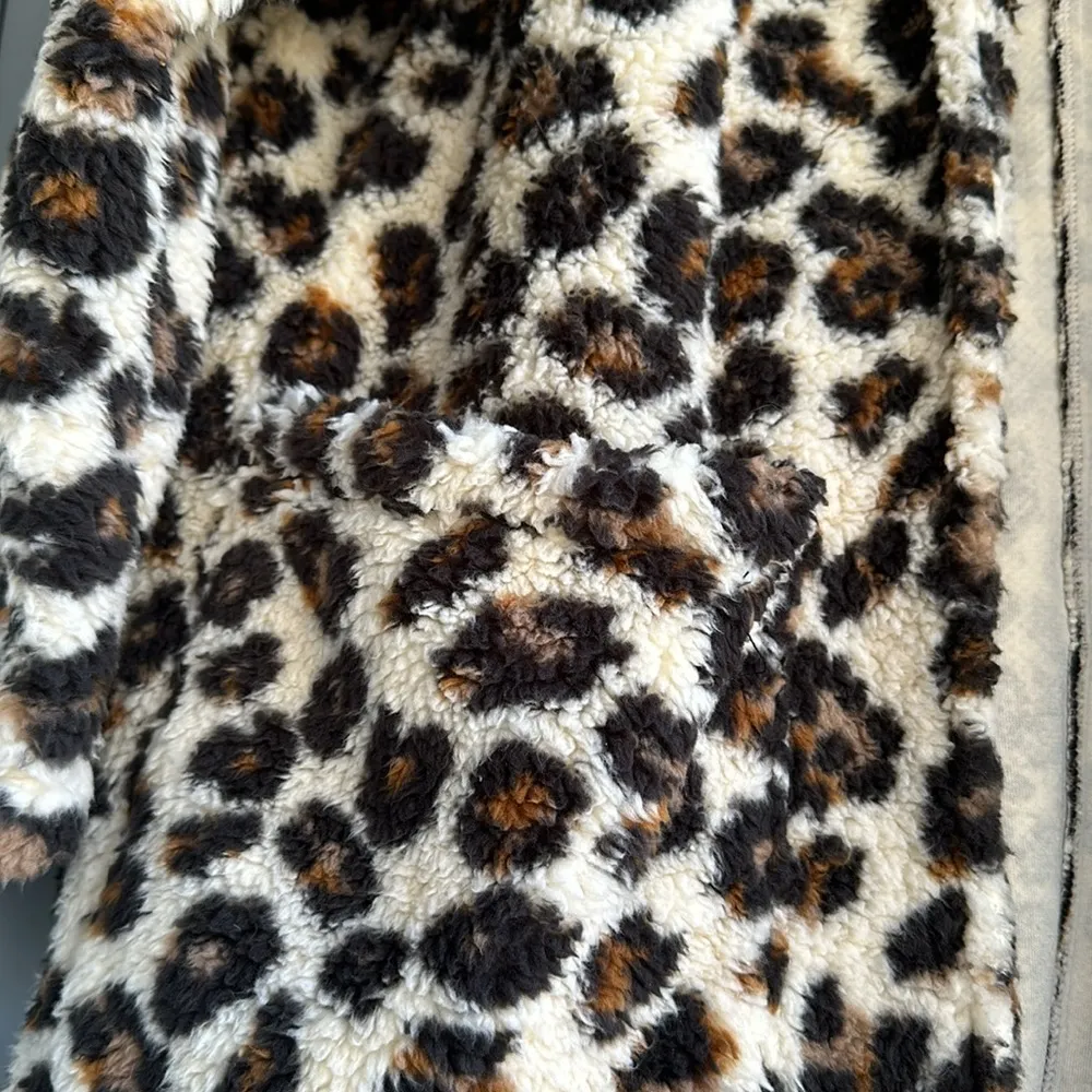 NWT Z Supply Leopard Sherpa Coat - Image 3