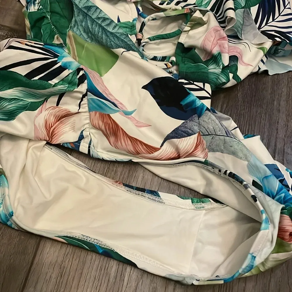 LA BLANCA IN THE MOMENT TROPICAL one piece swimsuit size 4 - Image 13