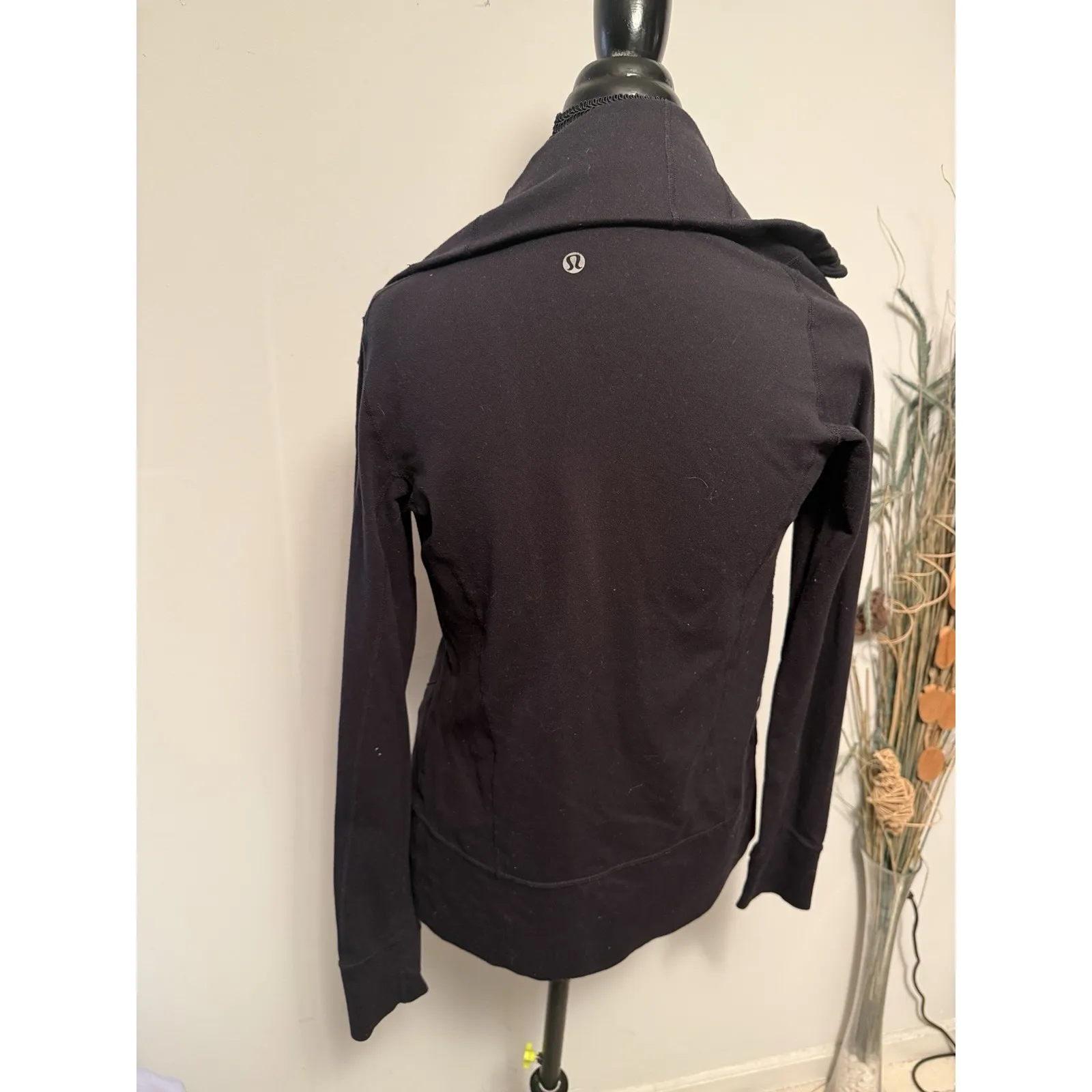 Lululemon Origami In Stride Black Full Zip High Neck Jacket Size 4 - Image 3