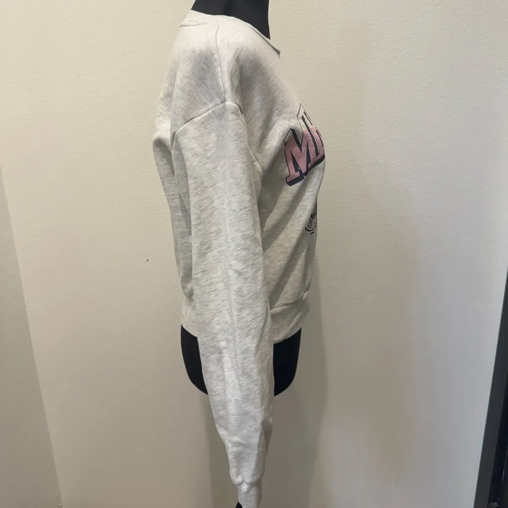 H&M Divided “Meadow Hills” Cropped Graphic Sweatshirt – XS - Image 3