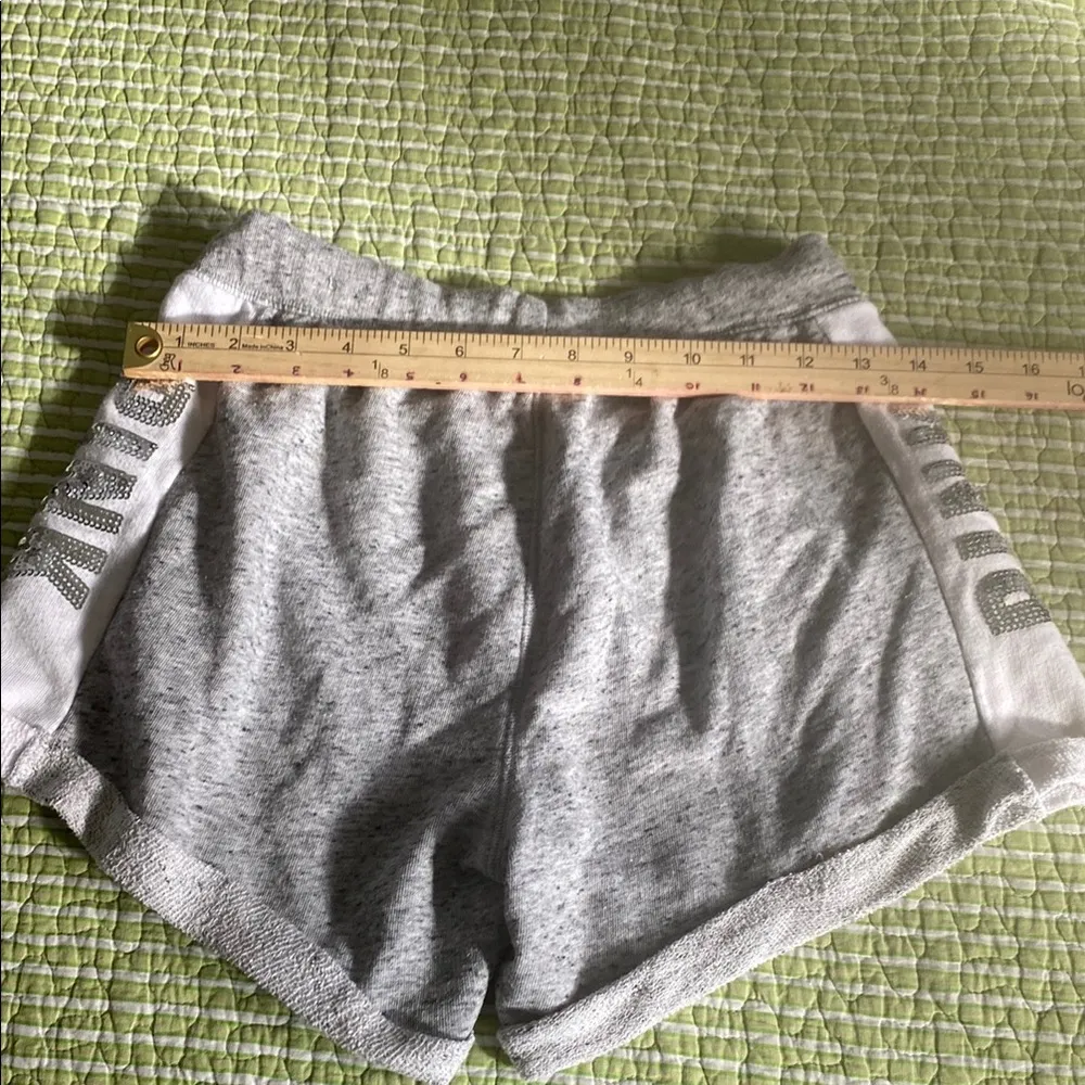 Sequin gray shorts for women and T-shirt xs - Image 3