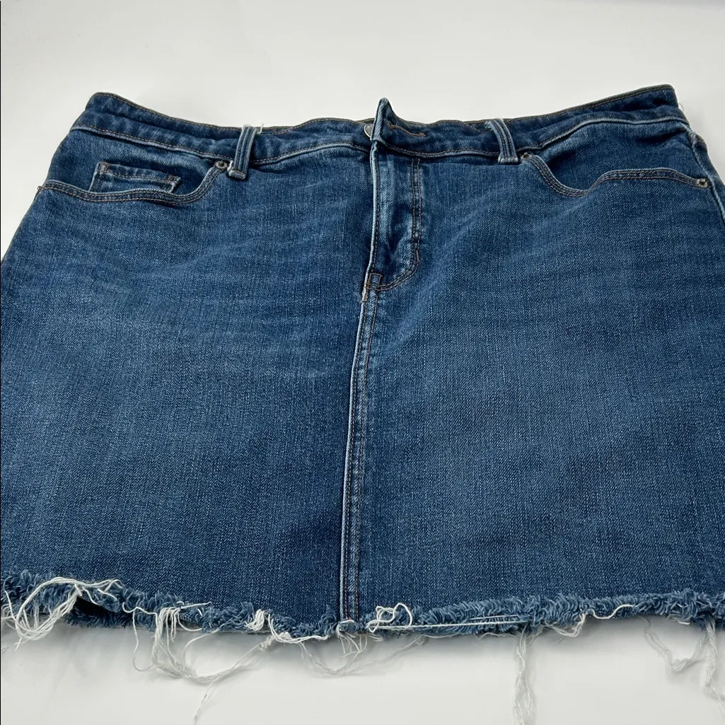 Old Navy Blue Denim Skirt - Image 3