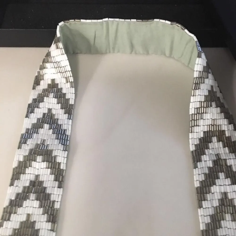 Women's Necklace Beaded New In Box - Image 6