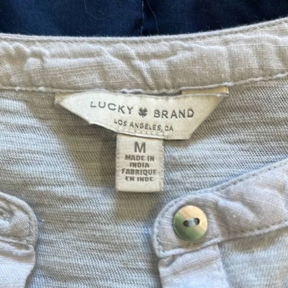 Lucky Brand Henley Light Blue Shirt Pullover Blouse Size Med EUC #1817 - Image 4