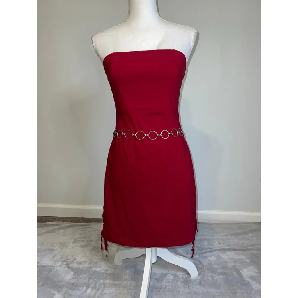 Women's Express Red Strapless Dress with Silver Chain Belt Size 6 - Image 9
