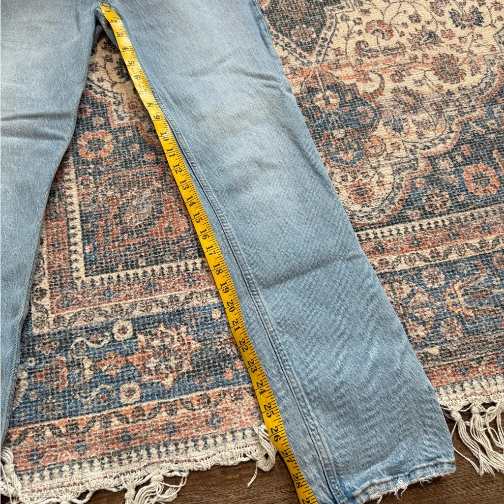 Abercrombie curve love Ultra High Rise 90s Straight Jean - Image 10