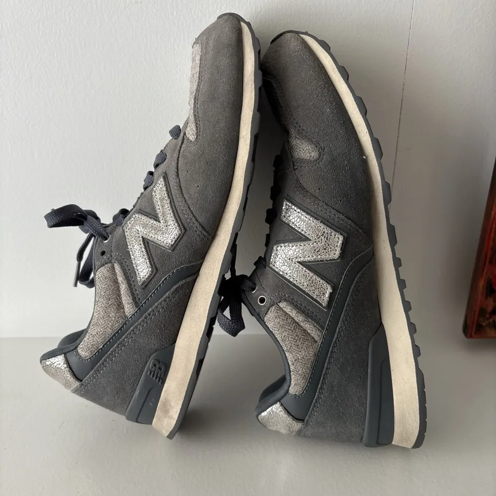 696 New Balance Gray Sneakers Classic Suede Mesh - Image 8