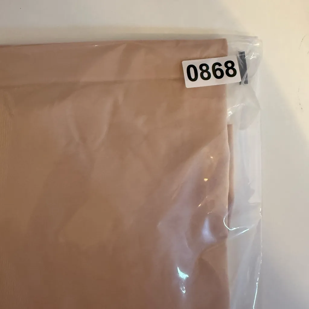 SPANXsculpt™‎ OnCore High-Waisted Mid-Thigh Short - Image 5