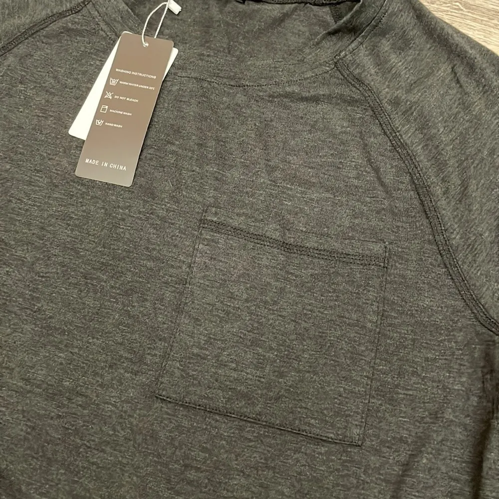 NWT -  Heather Charcoal Gray Women's Short Sleeve Crew Neck T-Shirt XL - Image 6