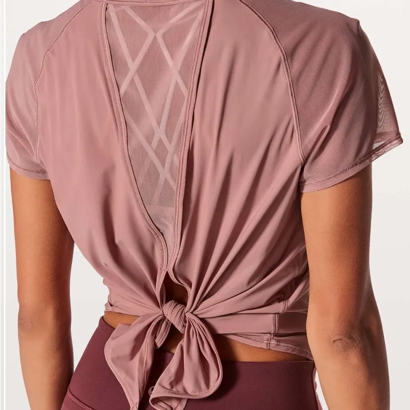 Lululemon Mix & Mesh Short Sleeve Tee - Image 2