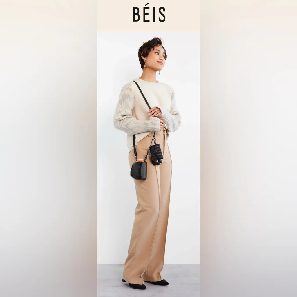 Beis Black Travel Drink Faux Fur Koozie Sling Bag Wallet Strap Accessory NWT - Image 14