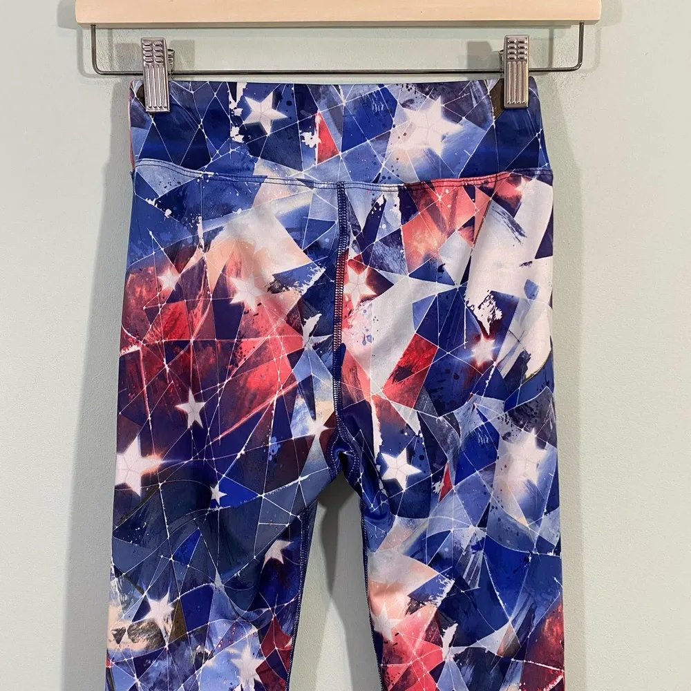 Marvel By HER Universe Captain America Cropped Athletic Leggings Size S - Image 6