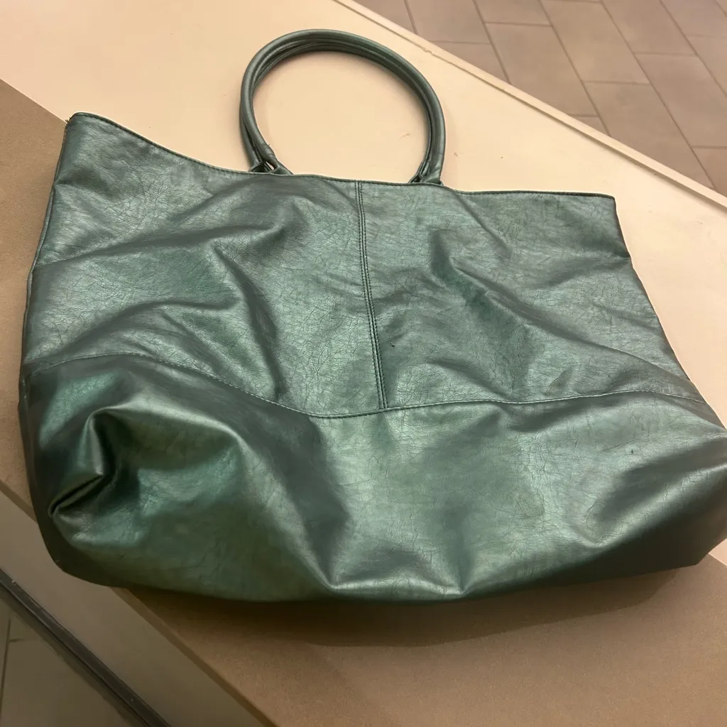 SAKS FIFTH AVENUE Elegant Green Tote Bag “Beautiful “ - Image 2