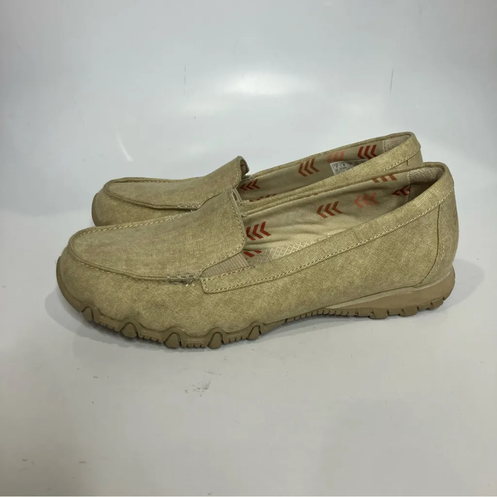 Skechers relaxed fit bikers hyphen slip on shoes tan canvas womens size 7 casual - Image 3