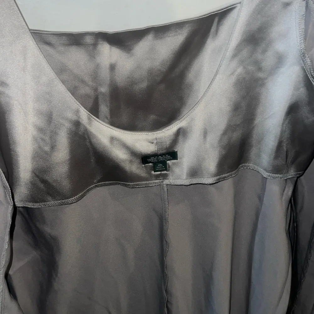 NEW XL Wild Fable Women's Bell Sleeve mini Silver Satin Dress - Image 11