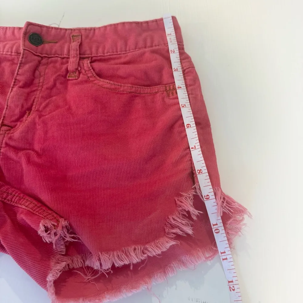 FREE PEOPLE CORDUROY RAW HEM HOT PINK SHORTS SIZE 27 - Image 5