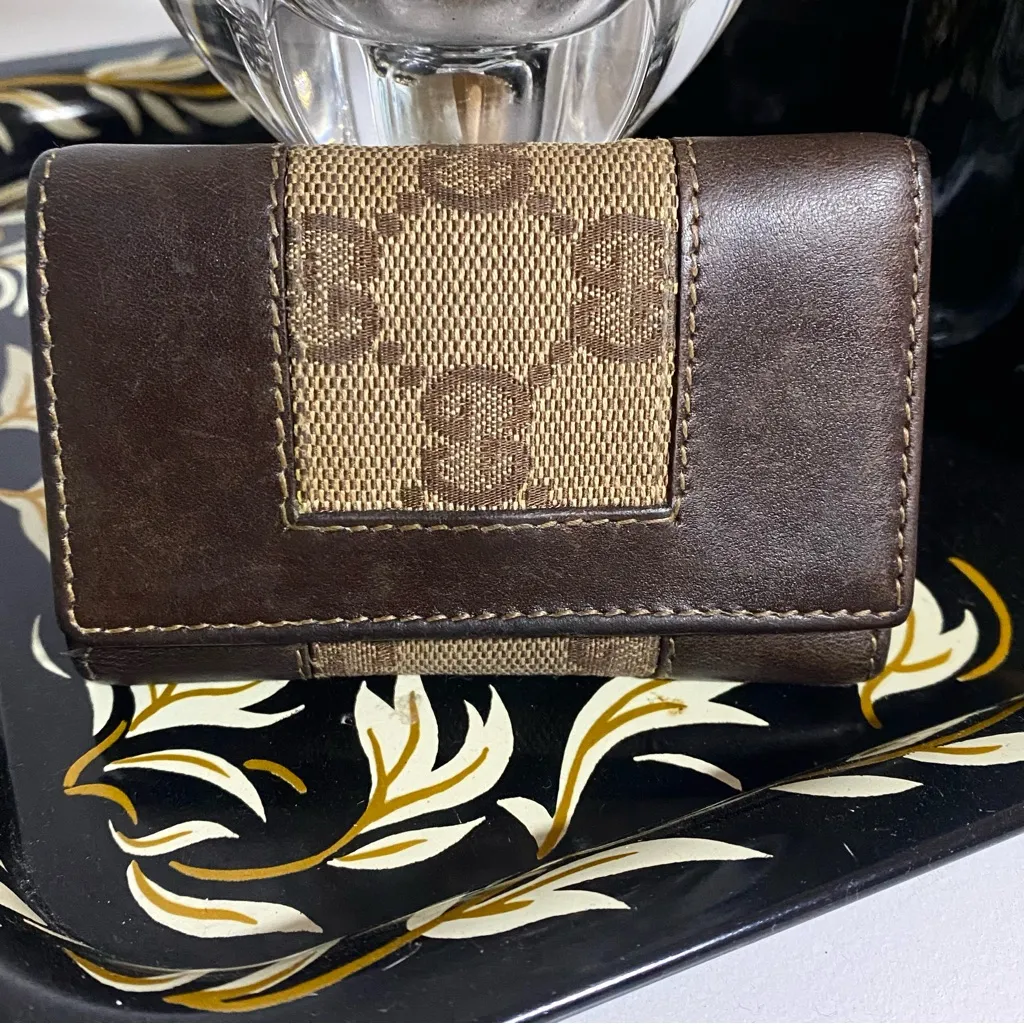 Gucci  GG Monogram Leather Key Case Trifold - Image 2