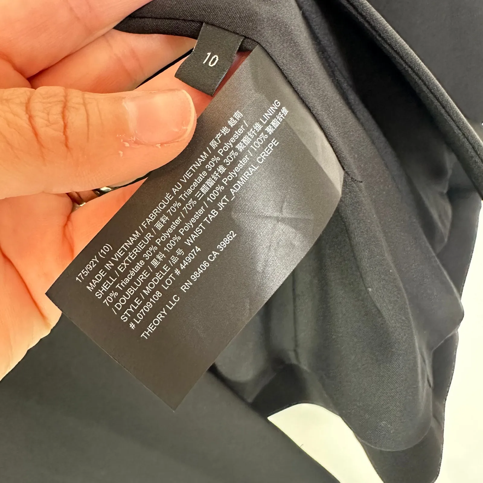 Theory Waist-Tab Jacket in Crepe Blazer in black career - Image 8