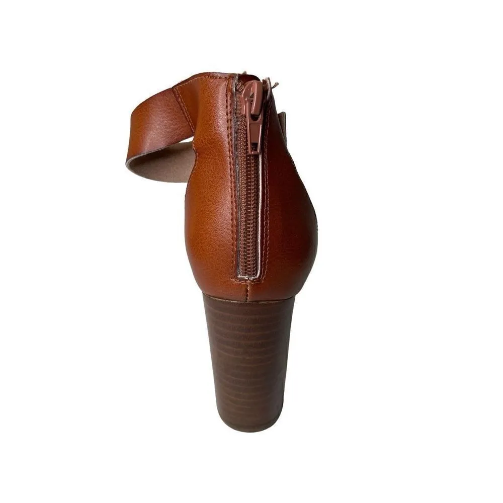 Madden Girl Harper Sandal,‎ Size 9M - Image 4